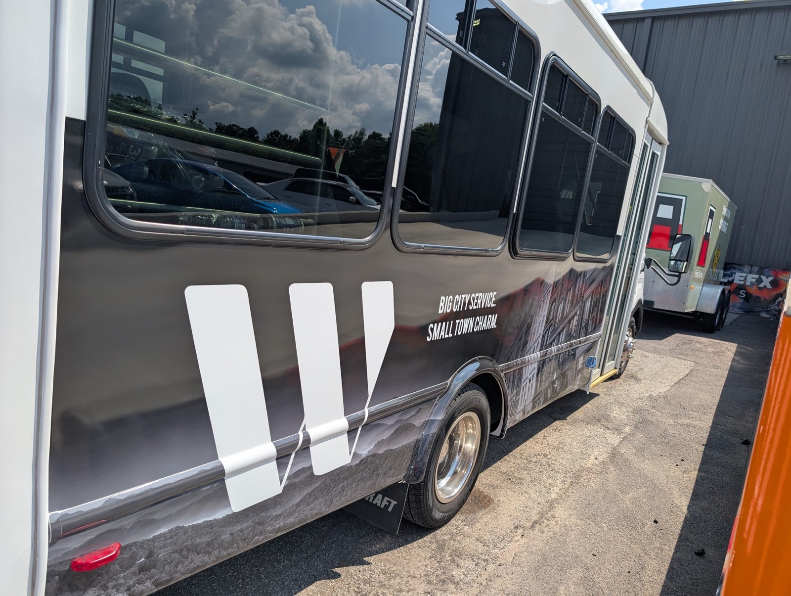 WhiskMe Transportation serving Clarksville, IN